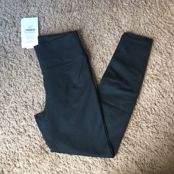 🚫SOLD🚫 Fabletics High Waisted Capri - Picture 1 of 2